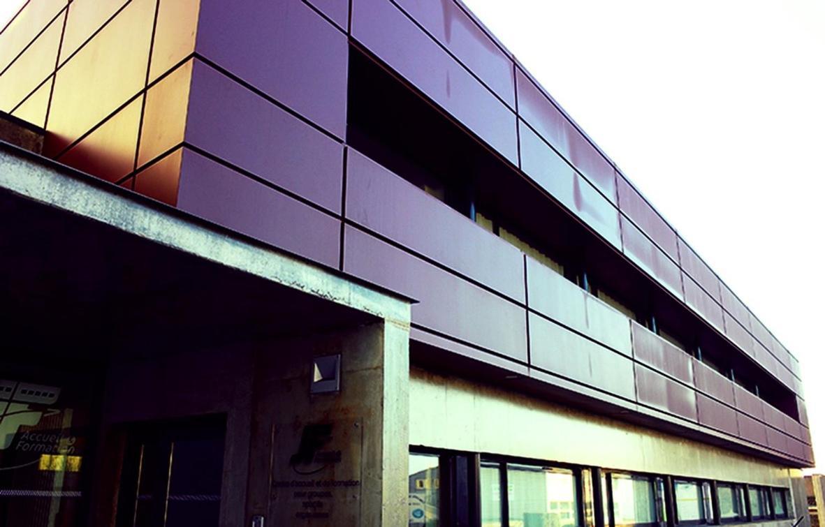 Hotel Jf Accueil & Formation Cholet Exterior foto
